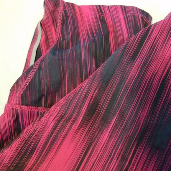 Large Umbro Cropped Leggings - Pink and Gray - Picture 4 of 6